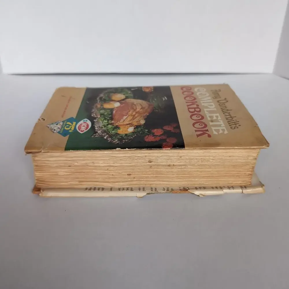 Vintage‎ Amy Vanderbilt's Complete Cookbook 1961 Andy Warhol Drawings Acme